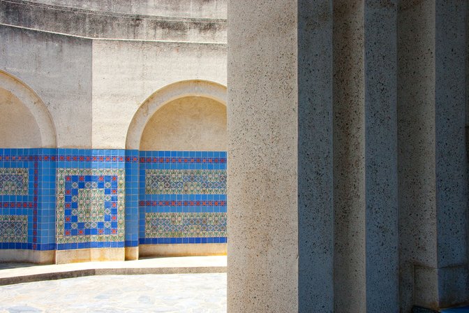 Wrigley Memorial, III