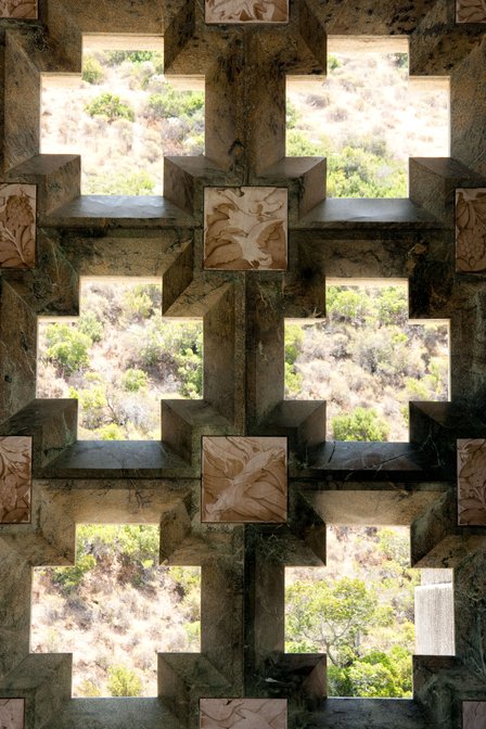 Wrigley Memorial, VI