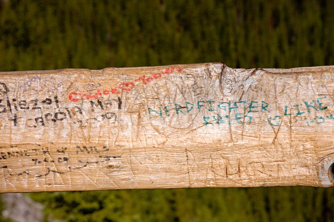 Sanson Station Graffiti, VII