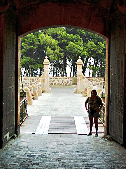 Diana in the portcullis opening