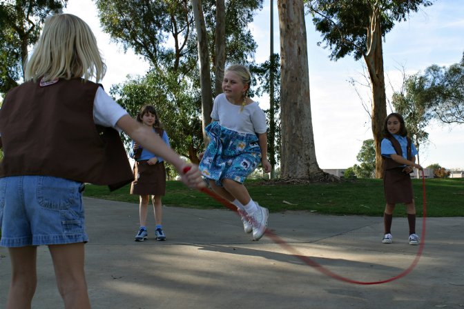 Lee jumping rope
