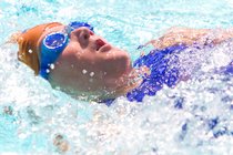 Sara, backstroke again