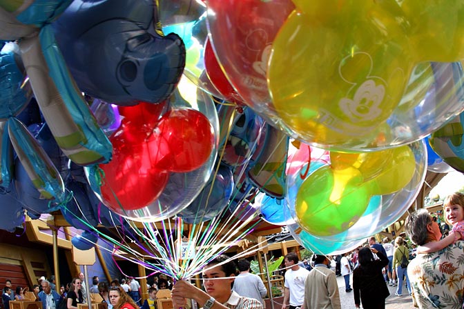 Tomorrowland Balloons