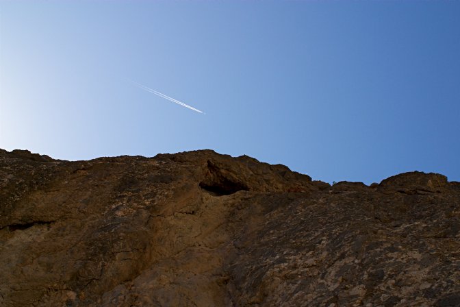 Contrail, Titus Canyon