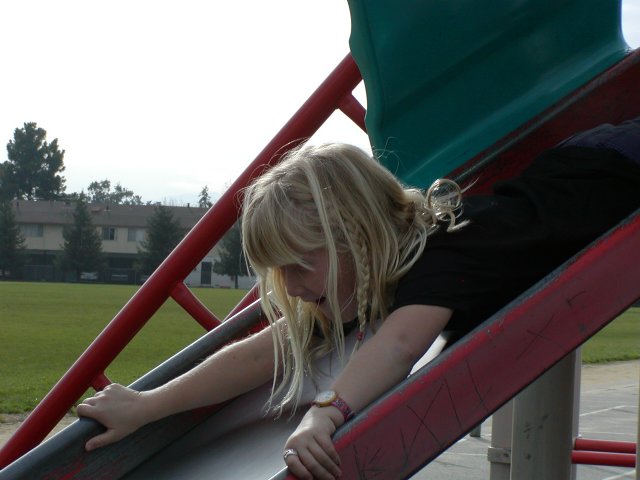 Sara sliding