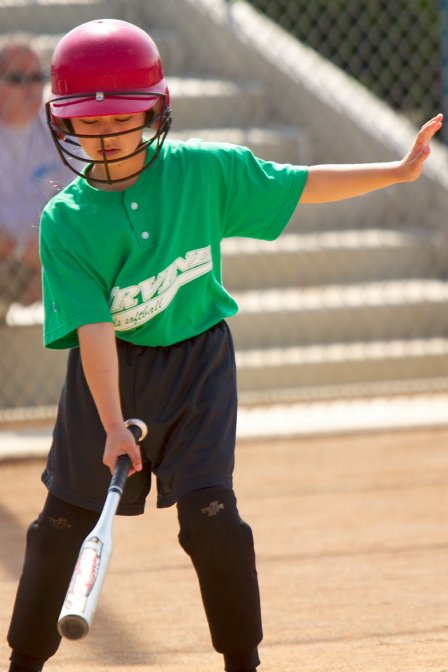 Jennifer measures the plate