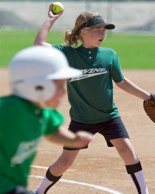 Lindsay tries to throw out a runner