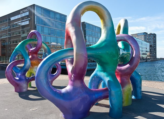 Spectral Self Container (Matti Kallioninen, 2013), I