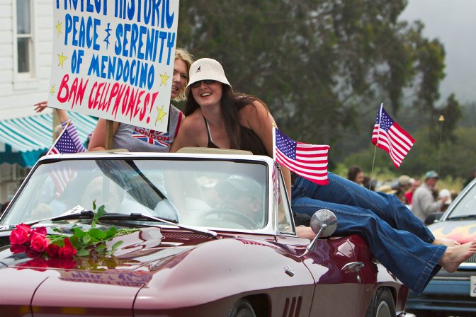 Anti-cellphone protesters