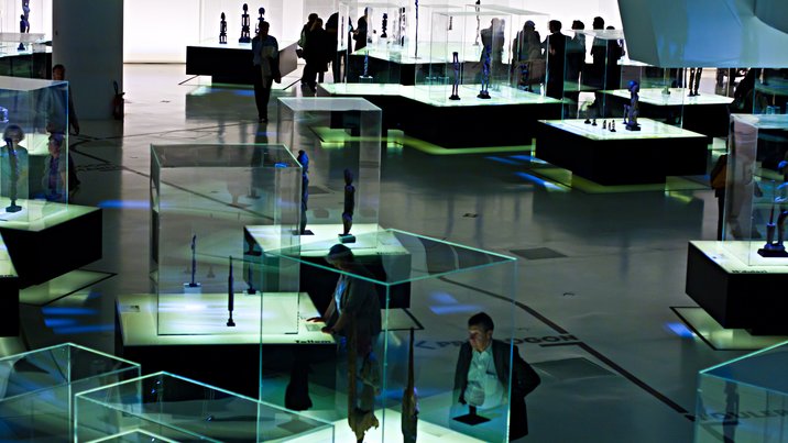 Branly Dogon Viewers