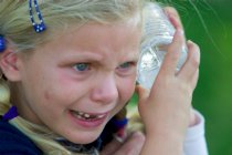 No ice packs, so Kiley uses a water bottle