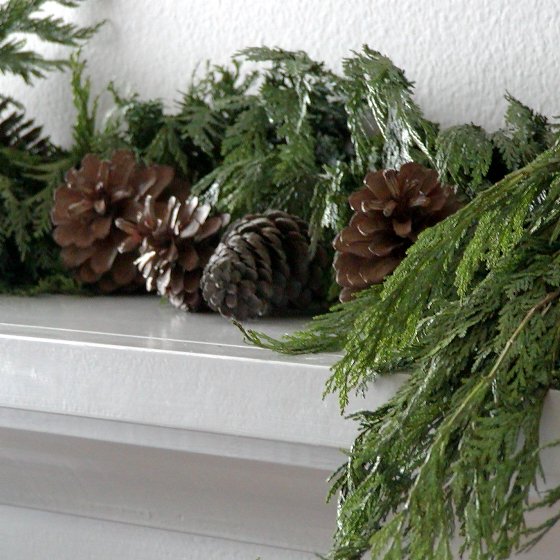 Mantle garland